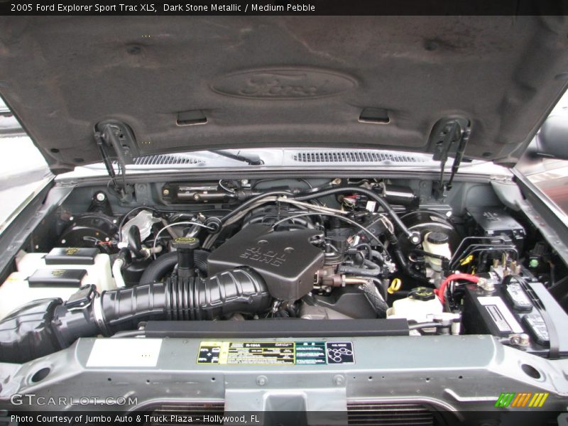 Dark Stone Metallic / Medium Pebble 2005 Ford Explorer Sport Trac XLS