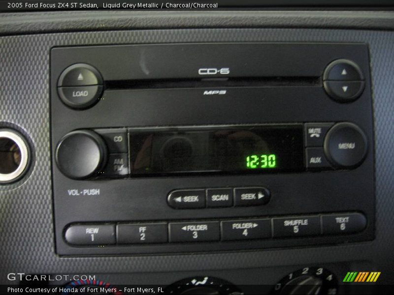 Liquid Grey Metallic / Charcoal/Charcoal 2005 Ford Focus ZX4 ST Sedan