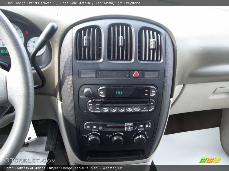 Linen Gold Metallic / Dark Khaki/Light Graystone 2005 Dodge Grand Caravan SE