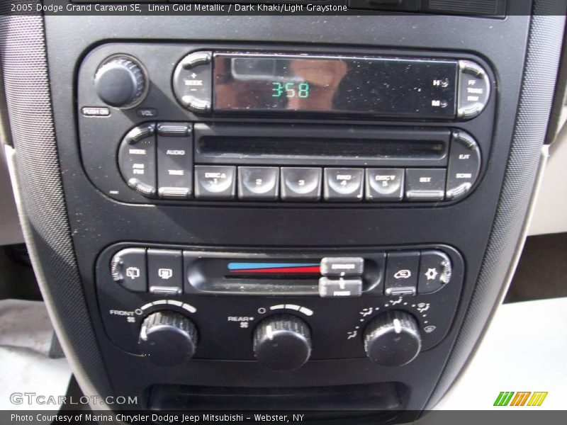 Linen Gold Metallic / Dark Khaki/Light Graystone 2005 Dodge Grand Caravan SE
