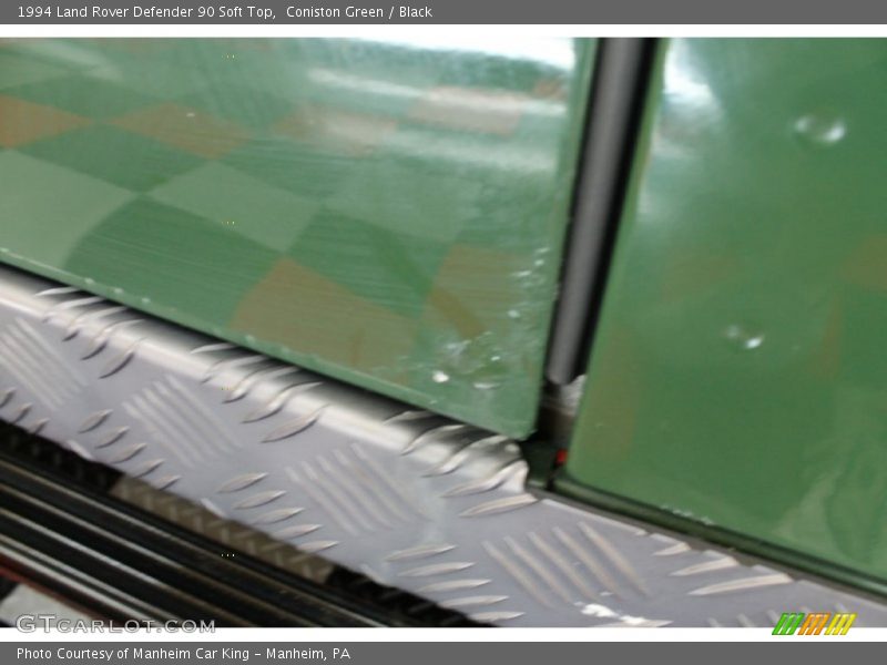 Coniston Green / Black 1994 Land Rover Defender 90 Soft Top
