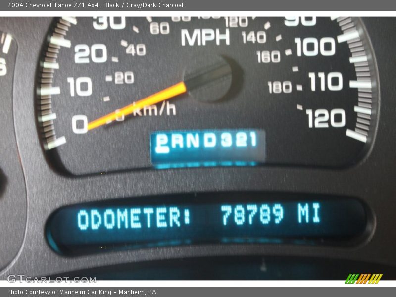 Black / Gray/Dark Charcoal 2004 Chevrolet Tahoe Z71 4x4