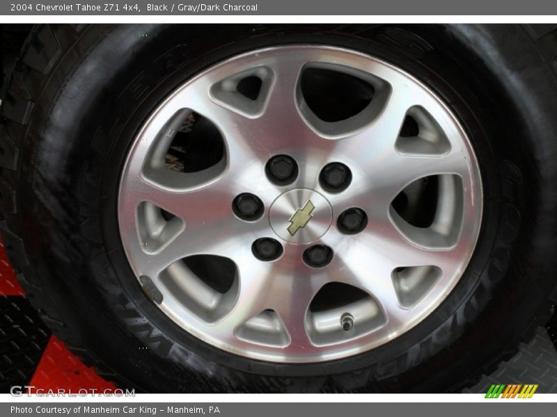 Black / Gray/Dark Charcoal 2004 Chevrolet Tahoe Z71 4x4