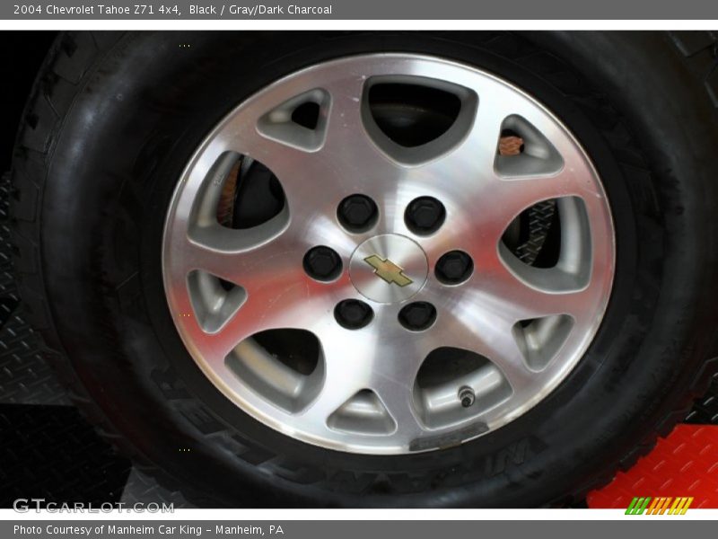 Black / Gray/Dark Charcoal 2004 Chevrolet Tahoe Z71 4x4