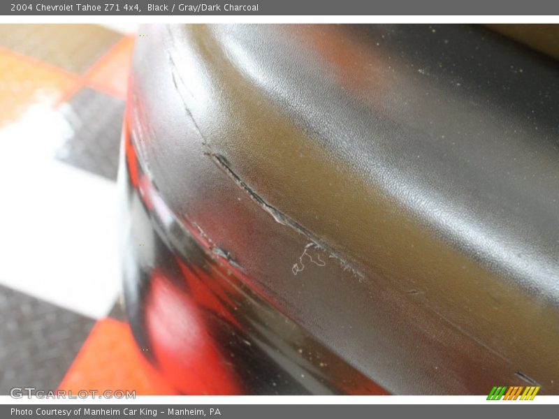 Black / Gray/Dark Charcoal 2004 Chevrolet Tahoe Z71 4x4