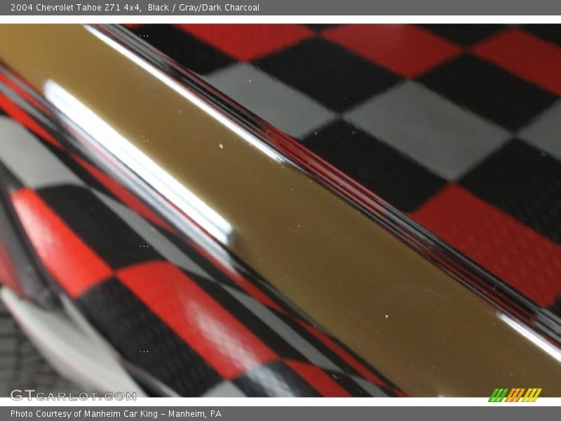 Black / Gray/Dark Charcoal 2004 Chevrolet Tahoe Z71 4x4