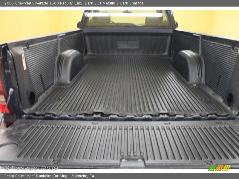 Dark Blue Metallic / Dark Charcoal 2005 Chevrolet Silverado 1500 Regular Cab