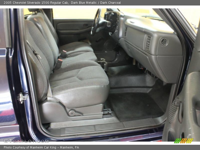 Dark Blue Metallic / Dark Charcoal 2005 Chevrolet Silverado 1500 Regular Cab