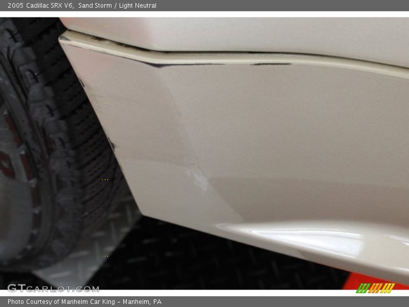 Sand Storm / Light Neutral 2005 Cadillac SRX V6
