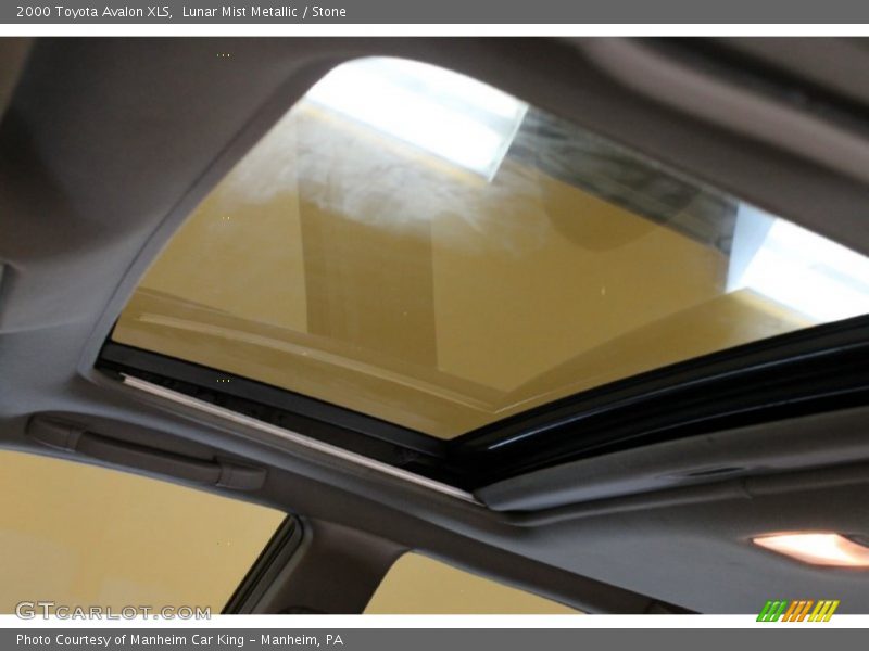 Lunar Mist Metallic / Stone 2000 Toyota Avalon XLS