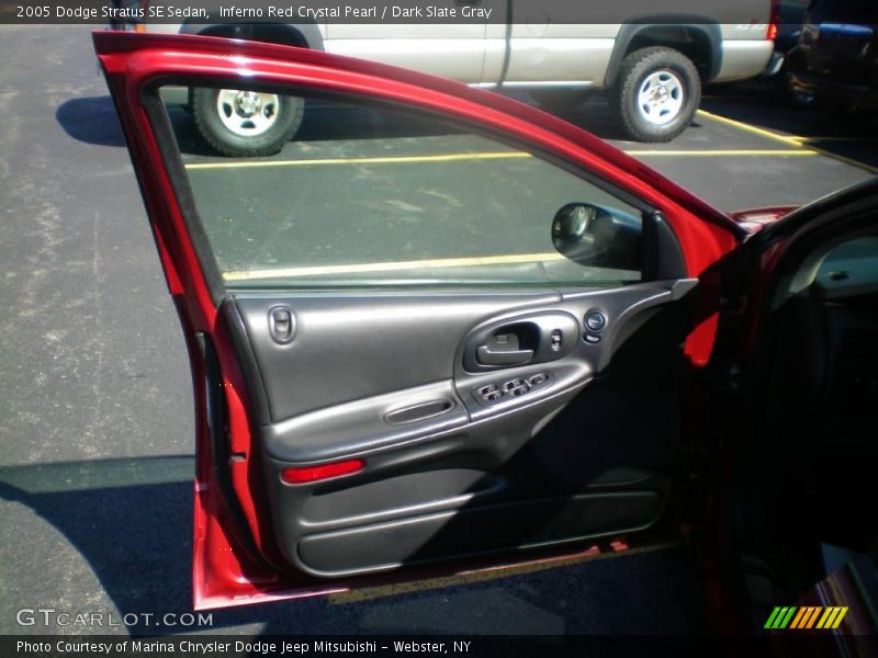 Inferno Red Crystal Pearl / Dark Slate Gray 2005 Dodge Stratus SE Sedan