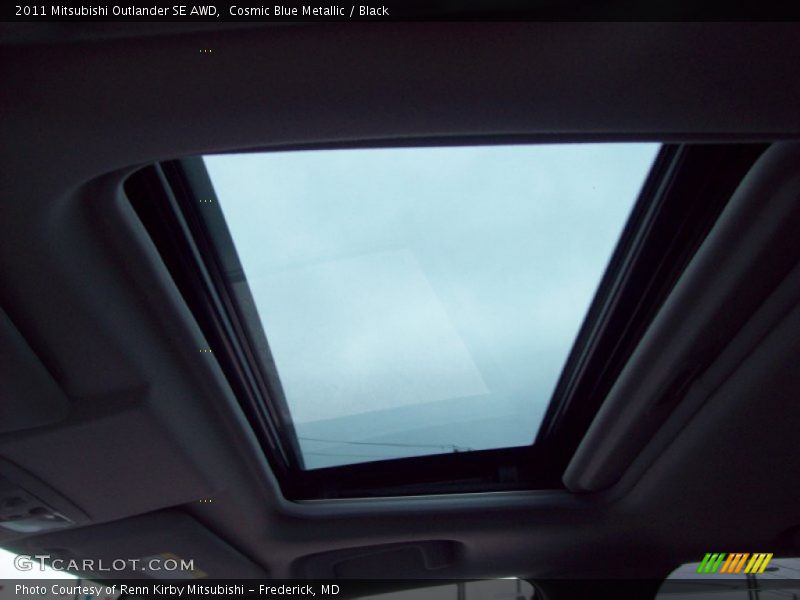 Cosmic Blue Metallic / Black 2011 Mitsubishi Outlander SE AWD