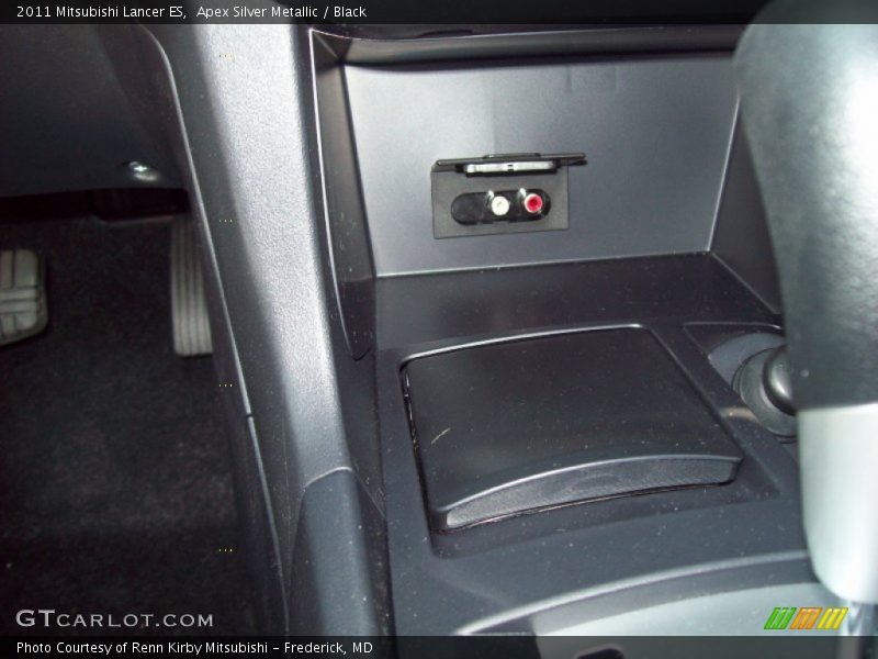 Apex Silver Metallic / Black 2011 Mitsubishi Lancer ES