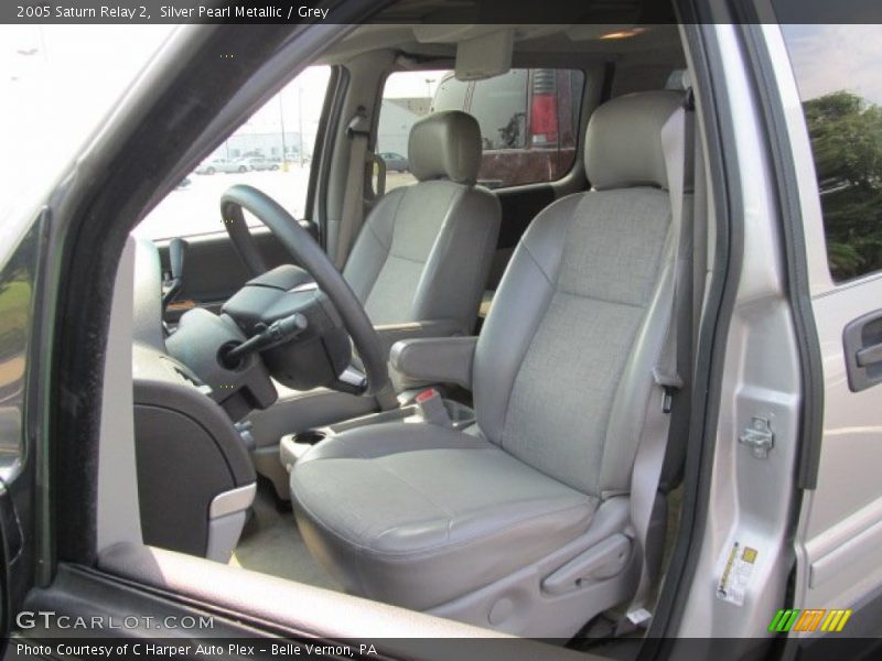 Silver Pearl Metallic / Grey 2005 Saturn Relay 2