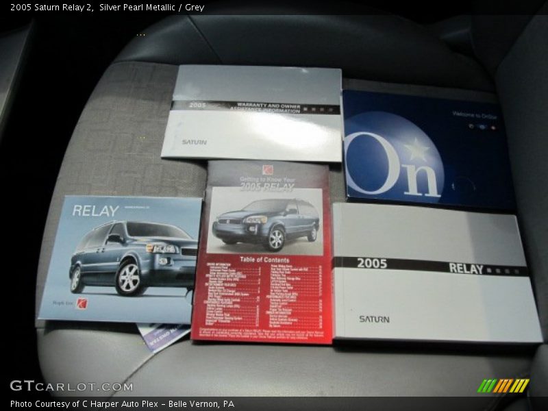 Silver Pearl Metallic / Grey 2005 Saturn Relay 2