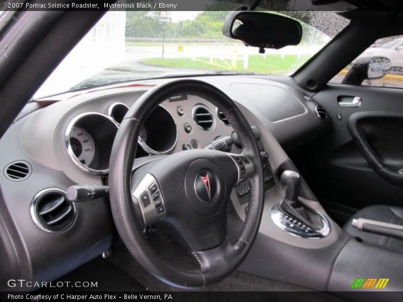 Dashboard of 2007 Solstice Roadster