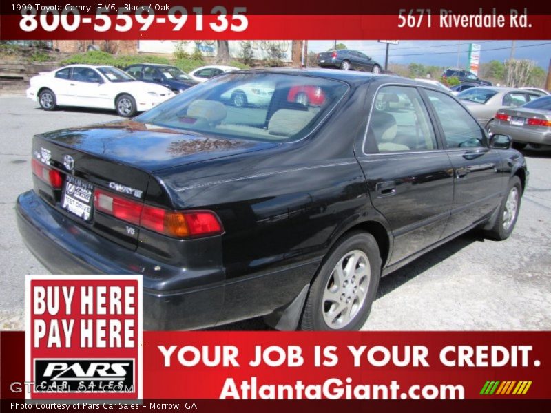 Black / Oak 1999 Toyota Camry LE V6