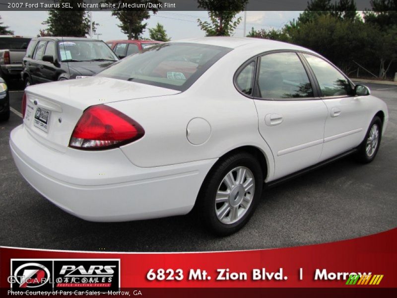 Vibrant White / Medium/Dark Flint 2007 Ford Taurus SEL