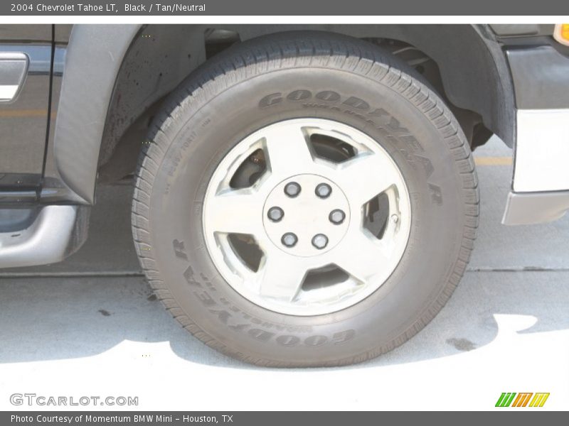 Black / Tan/Neutral 2004 Chevrolet Tahoe LT
