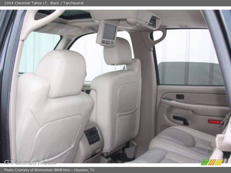 Black / Tan/Neutral 2004 Chevrolet Tahoe LT