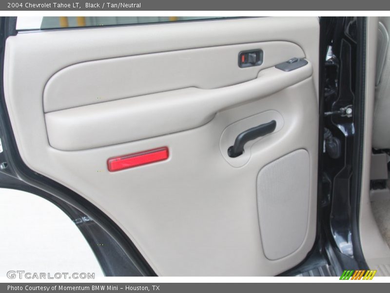 Black / Tan/Neutral 2004 Chevrolet Tahoe LT