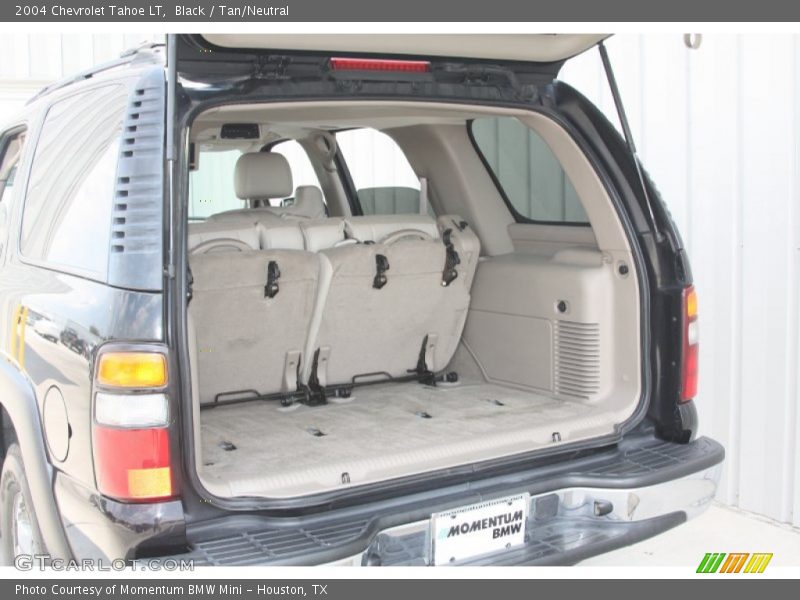 Black / Tan/Neutral 2004 Chevrolet Tahoe LT