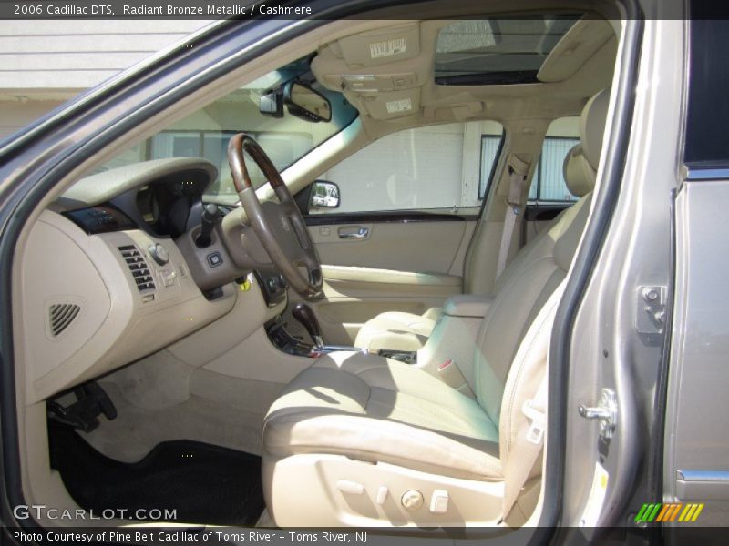 Radiant Bronze Metallic / Cashmere 2006 Cadillac DTS