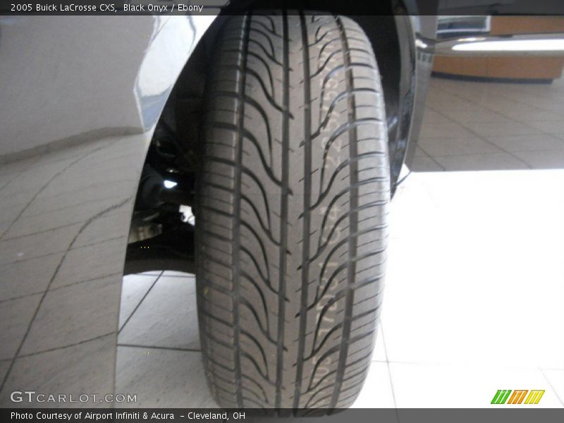 Black Onyx / Ebony 2005 Buick LaCrosse CXS