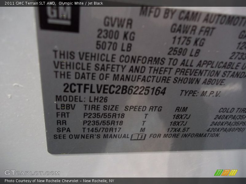 Olympic White / Jet Black 2011 GMC Terrain SLT AWD