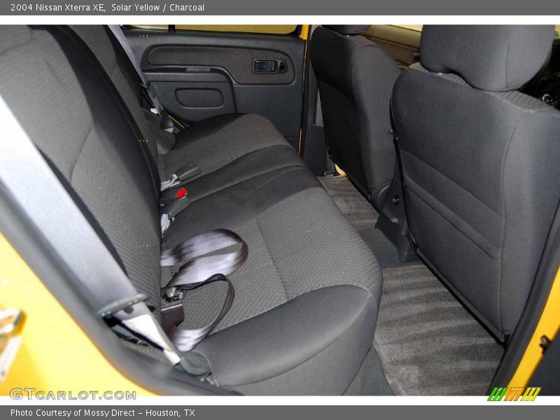 Solar Yellow / Charcoal 2004 Nissan Xterra XE