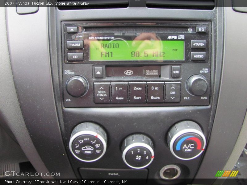 Stone White / Gray 2007 Hyundai Tucson GLS