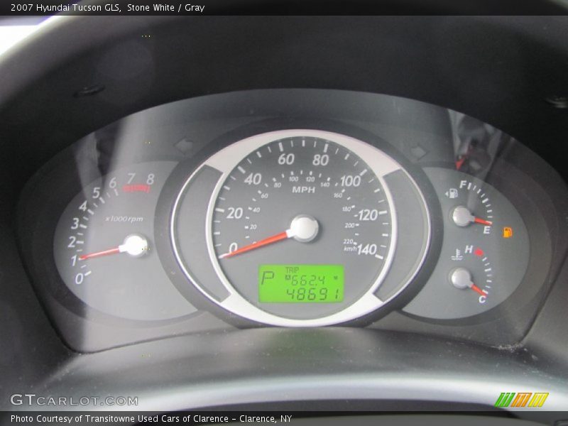 Stone White / Gray 2007 Hyundai Tucson GLS