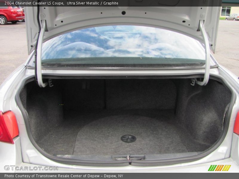  2004 Cavalier LS Coupe Trunk