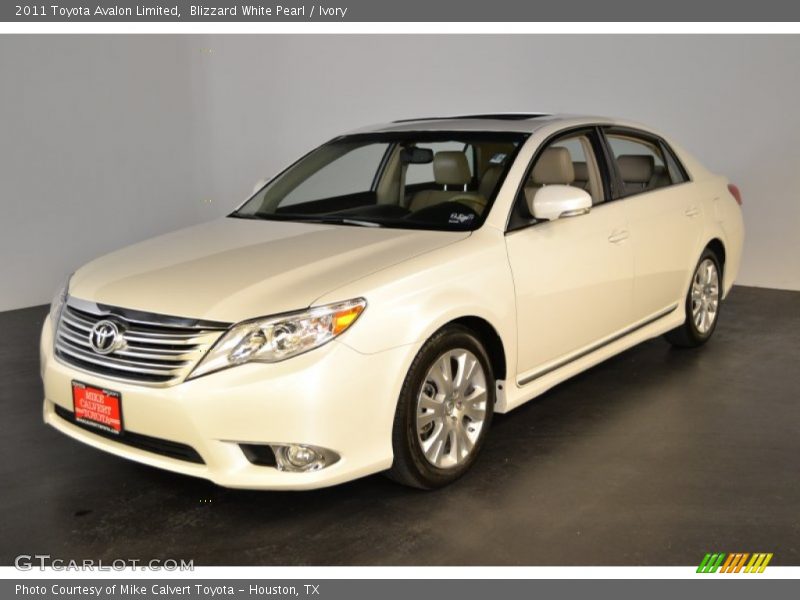 Blizzard White Pearl / Ivory 2011 Toyota Avalon Limited