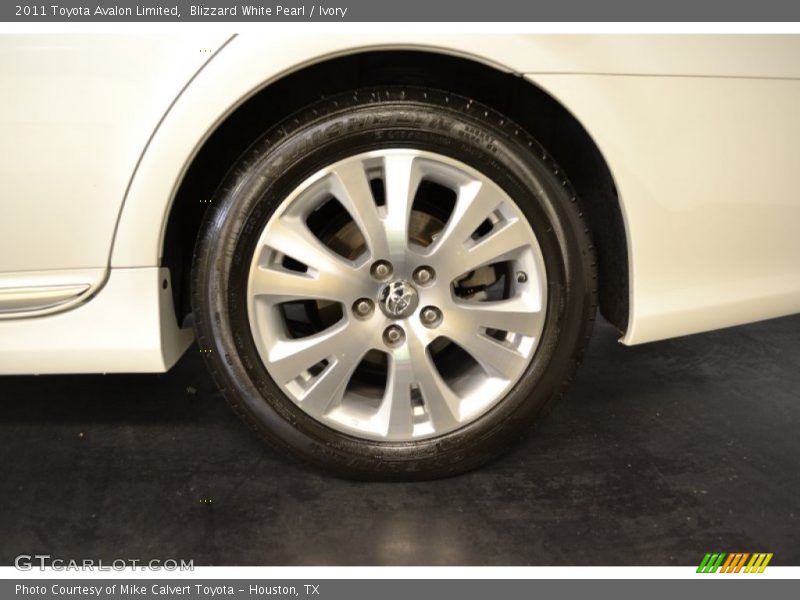 Blizzard White Pearl / Ivory 2011 Toyota Avalon Limited