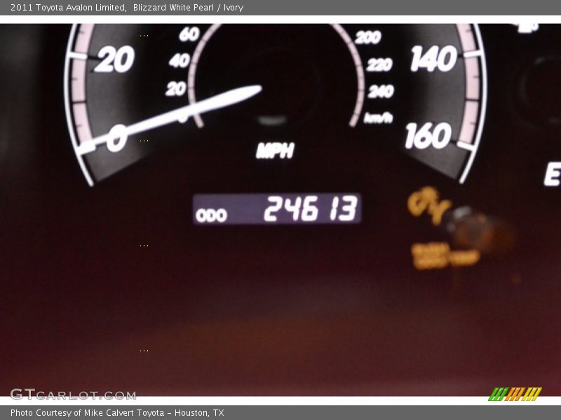 Blizzard White Pearl / Ivory 2011 Toyota Avalon Limited
