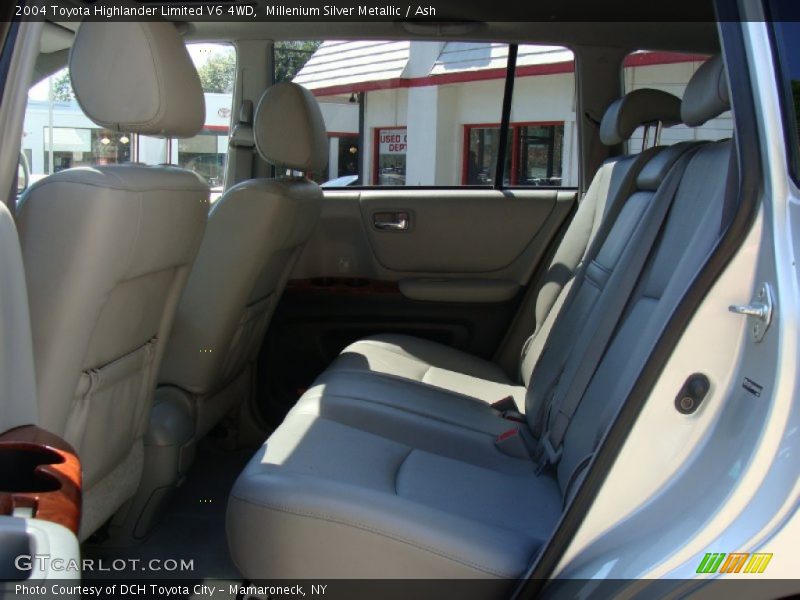 Millenium Silver Metallic / Ash 2004 Toyota Highlander Limited V6 4WD