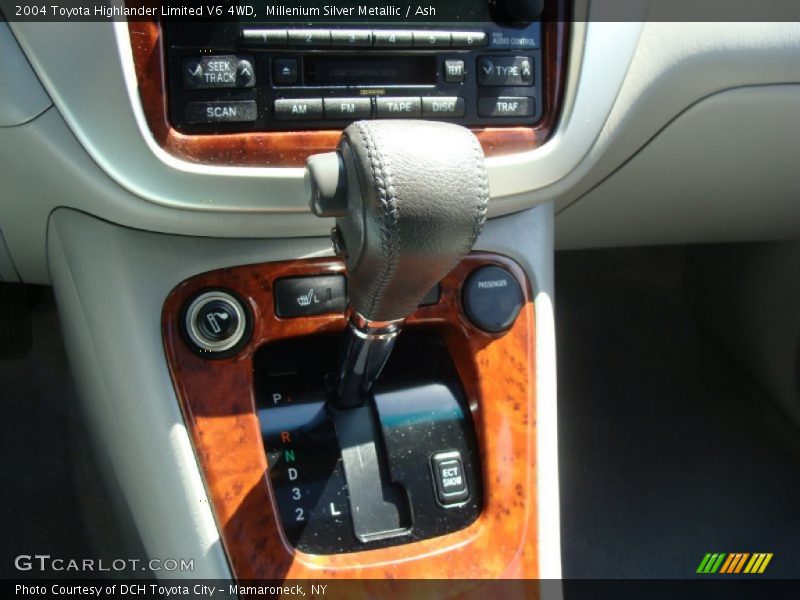 Millenium Silver Metallic / Ash 2004 Toyota Highlander Limited V6 4WD