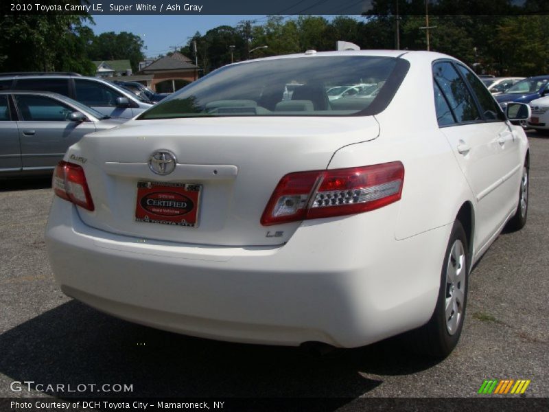 Super White / Ash Gray 2010 Toyota Camry LE