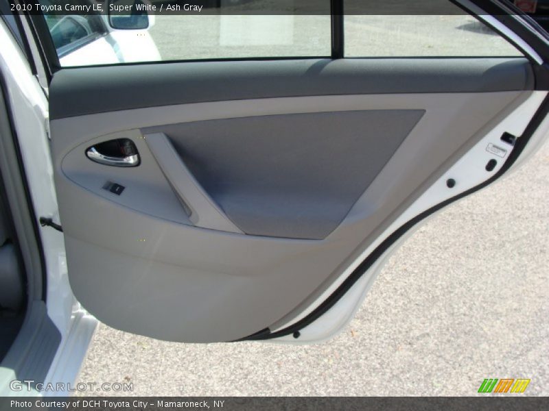 Super White / Ash Gray 2010 Toyota Camry LE