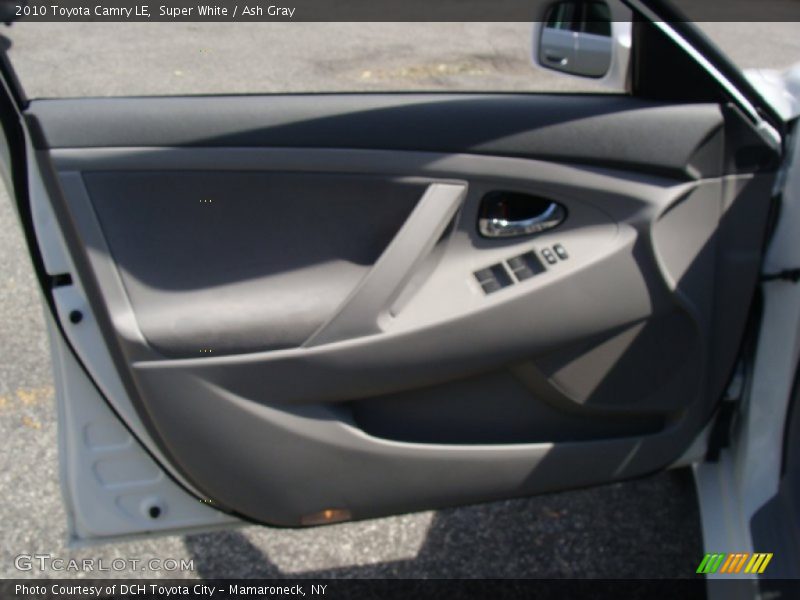 Super White / Ash Gray 2010 Toyota Camry LE