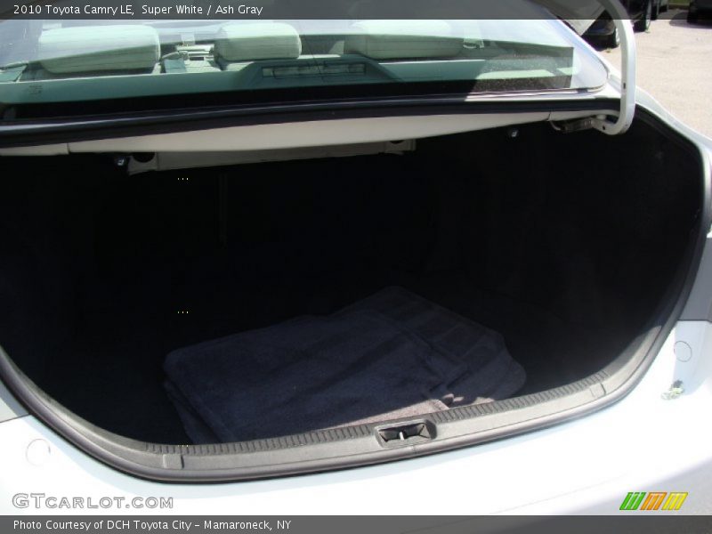 Super White / Ash Gray 2010 Toyota Camry LE