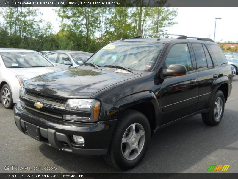 Black / Light Cashmere/Ebony 2005 Chevrolet TrailBlazer LT 4x4