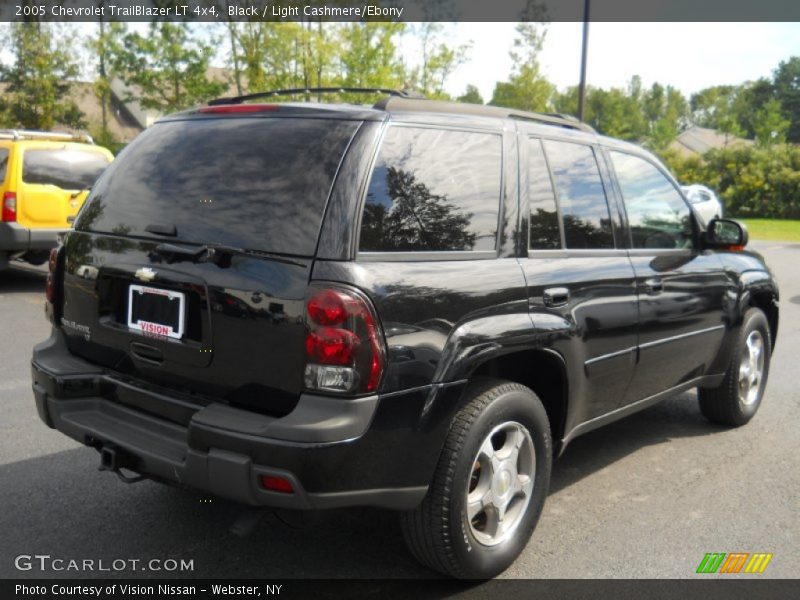 Black / Light Cashmere/Ebony 2005 Chevrolet TrailBlazer LT 4x4