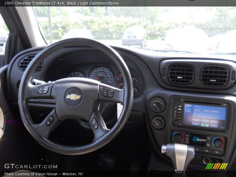 Black / Light Cashmere/Ebony 2005 Chevrolet TrailBlazer LT 4x4