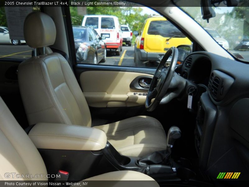 Black / Light Cashmere/Ebony 2005 Chevrolet TrailBlazer LT 4x4