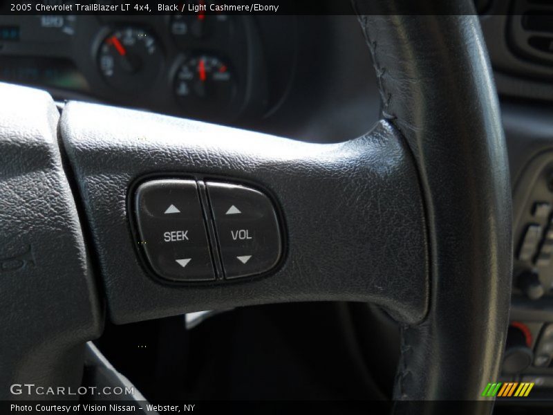 Black / Light Cashmere/Ebony 2005 Chevrolet TrailBlazer LT 4x4