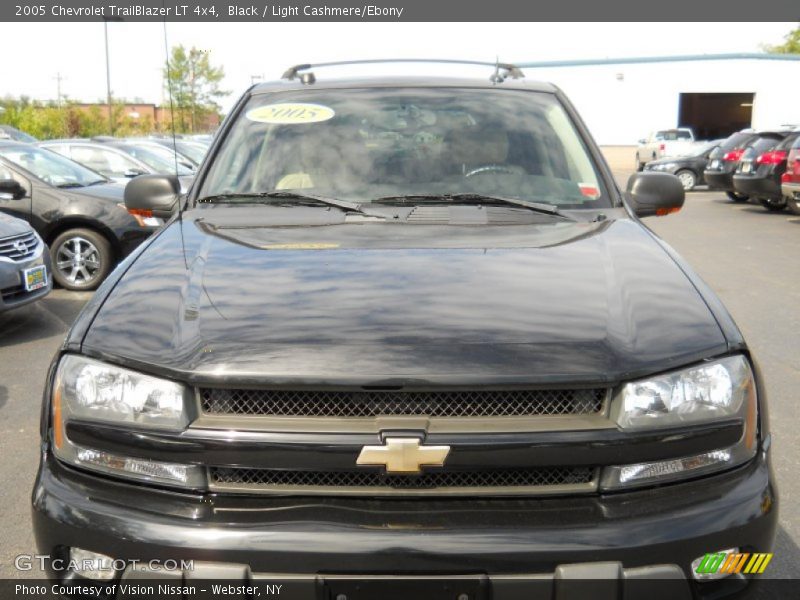 Black / Light Cashmere/Ebony 2005 Chevrolet TrailBlazer LT 4x4