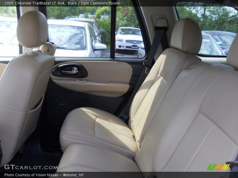 Black / Light Cashmere/Ebony 2005 Chevrolet TrailBlazer LT 4x4