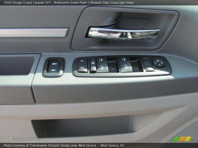 Melbourne Green Pearl / Medium Slate Gray/Light Shale 2009 Dodge Grand Caravan SXT